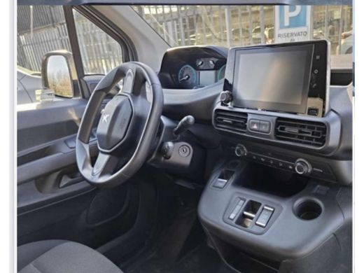 Peugeot Partner 136 L1 50 kWh Groot Scherm | Carplay | Parkeersensoren Achter | Airco | Cruise | Zitplaatsen voor... ActivLease financial lease