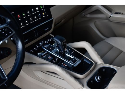 Porsche Cayenne 3.0 E-Hybrid 462pk | Panoramadak | Sport Chrono | 22'' RS Spyder Design | PASM | Orig. NL | ActivLease financial lease