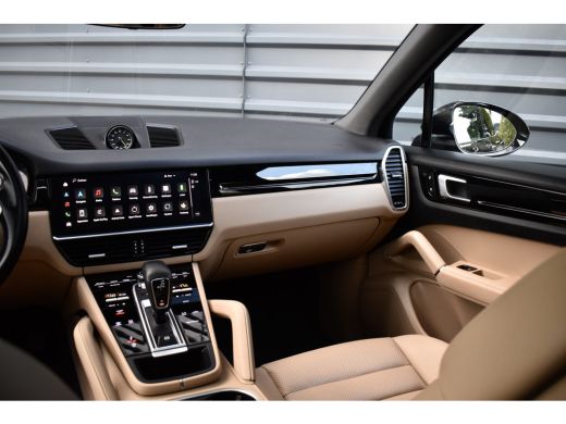 Porsche Cayenne 3.0 E-Hybrid 462pk | Panoramadak | Sport Chrono | 22'' RS Spyder Design | PASM | Orig. NL | ActivLease financial lease
