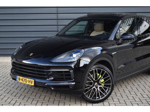 Porsche Cayenne 3.0 E-Hybrid 462pk | Panoramadak | Sport Chrono | 22'' RS Spyder Design | PASM | Orig. NL | ActivLease financial lease