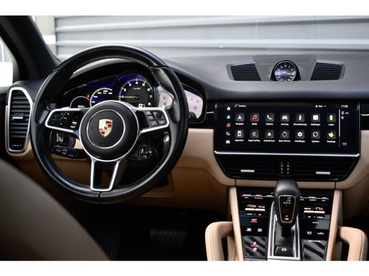 Porsche Cayenne 3.0 E-Hybrid 462pk | Panoramadak | Sport Chrono | 22'' RS Spyder Design | PASM | Orig. NL | ActivLease financial lease