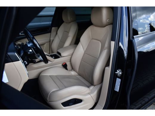 Porsche Cayenne 3.0 E-Hybrid 462pk | Panoramadak | Sport Chrono | 22'' RS Spyder Design | PASM | Orig. NL | ActivLease financial lease