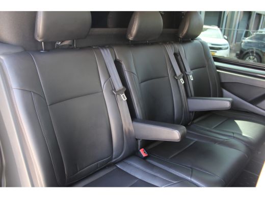 Renault Trafic L2 2.0 dCi 150 PK DUBBELE CABINE AUTOMAAT LEDER | ALARM | TV IN HOOFDSTEUNEN | CAMERA | GESTOFEER... ActivLease financial lease