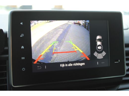 Renault Trafic L2 2.0 dCi 150 PK DUBBELE CABINE AUTOMAAT LEDER | ALARM | TV IN HOOFDSTEUNEN | CAMERA | GESTOFEER... ActivLease financial lease