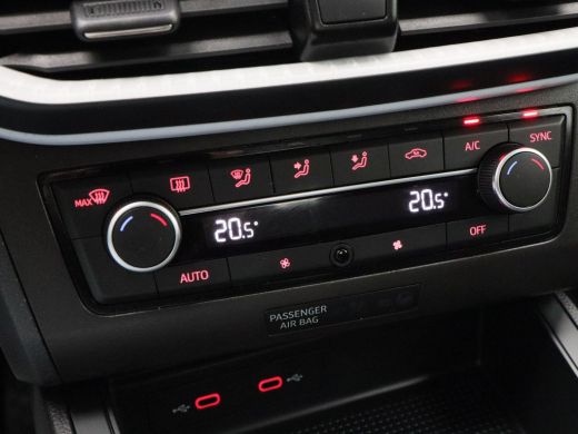 Seat Ibiza 1.0 TSi Style | LED | Carplay | Sensoren | Adaptive Cruise | Climate Control | Leder stuur | 15 I... ActivLease financial lease