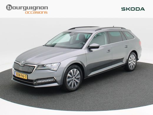 Skoda Superb Combi 1.4 TSI 218 Pk iV Business Edition Plus | Adaptive Cruise | Carplay | Sensoren | Stoel Verw... Skoda Superb Combi 1.4 TSI 218 Pk iV Business Edition Plus | Adaptive Cruise | Carplay | Sensoren | Stoel Verw...