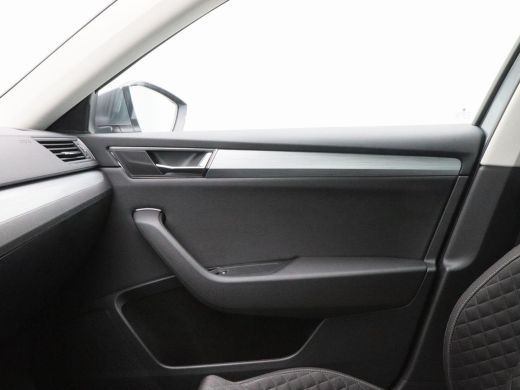 Skoda Superb Combi 1.4 TSI 218 Pk iV Business Edition Plus | Adaptive Cruise | Carplay | Sensoren | Stoel Verw... ActivLease financial lease