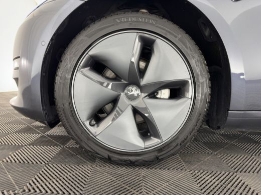 Tesla Model 3 Standard RWD Plus 60 kWh [ 3-Fase ] {SOH-88%} (INCL-BTW) Aut. *PANO | AUTO-PILOT | LUXURY-LEATHER... ActivLease financial lease