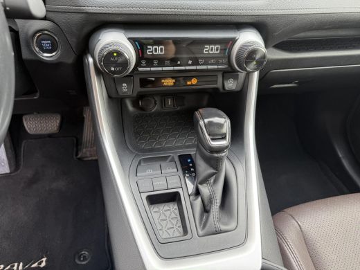 Toyota RAV4 2.0 VVT-iE Automaat Executive Leder Navi Camera ActivLease financial lease