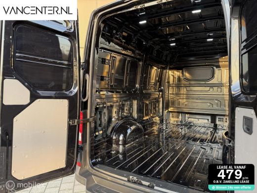 Volkswagen Crafter L3H3 140PK Automaat Carplay Zwart EURO 6 ActivLease financial lease