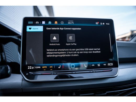 Volkswagen Golf Life Edition eHybrid | 'App-Connect' draadloze smartphone integratie | Achterbank in ongelijke de... ActivLease financial lease