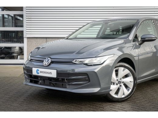 Volkswagen Golf Life Edition eHybrid | 'App-Connect' draadloze smartphone integratie | Achterbank in ongelijke de... ActivLease financial lease
