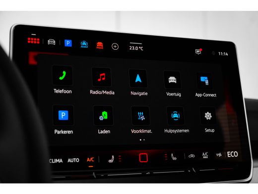 Volkswagen Golf Life Edition eHybrid | 'App-Connect' draadloze smartphone integratie | Achterbank in ongelijke de... ActivLease financial lease