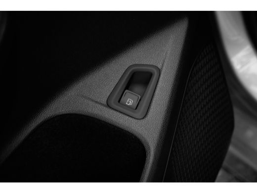 Volkswagen Golf Life Edition eHybrid | 'App-Connect' draadloze smartphone integratie | Achterbank in ongelijke de... ActivLease financial lease