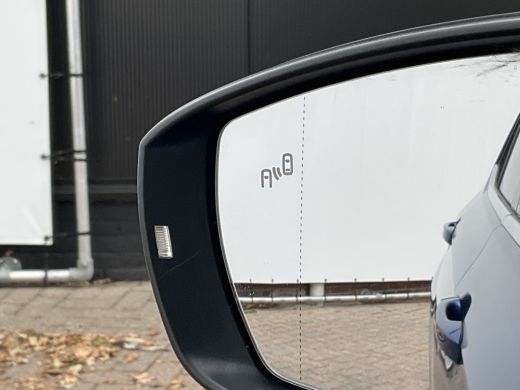 Volkswagen T-Cross 1.0 TSI Style Business R Adapt Cruise Stoelverw Bliss ActivLease financial lease