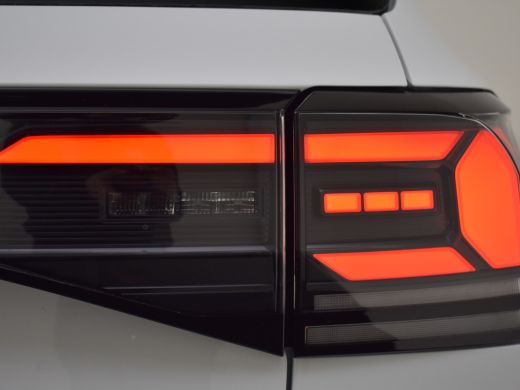 Volkswagen T-Cross Life Edition | Achterlichten LED | Afstandscontrolesysteem (Front Assist) | Airconditioning autom... ActivLease financial lease