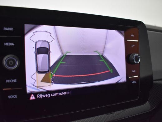 Volkswagen T-Cross Life Edition | Achterlichten LED | Afstandscontrolesysteem (Front Assist) | Airconditioning autom... ActivLease financial lease