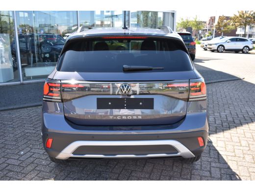 Volkswagen T-Cross Life Edition | Achterlichten LED | Afstandscontrolesysteem (Front Assist) | Airconditioning autom... ActivLease financial lease