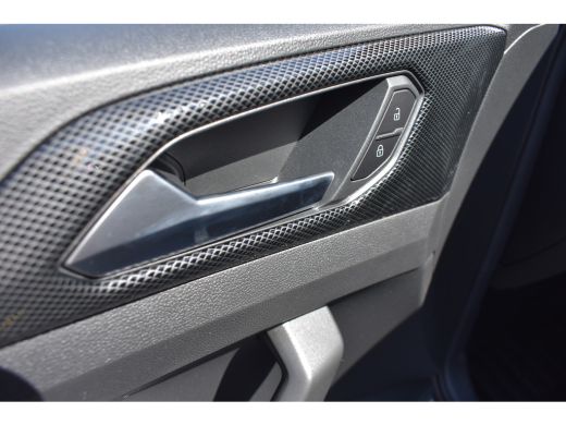 Volkswagen T-Cross Life Edition | Achterlichten LED | Afstandscontrolesysteem (Front Assist) | Airconditioning autom... ActivLease financial lease