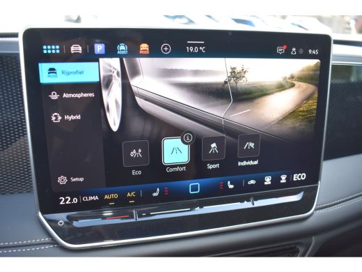 Volkswagen Tiguan Life Edition - eHybrid | 'App-Connect' draadloze smartphone integratie | Automatische afstandsreg... ActivLease financial lease