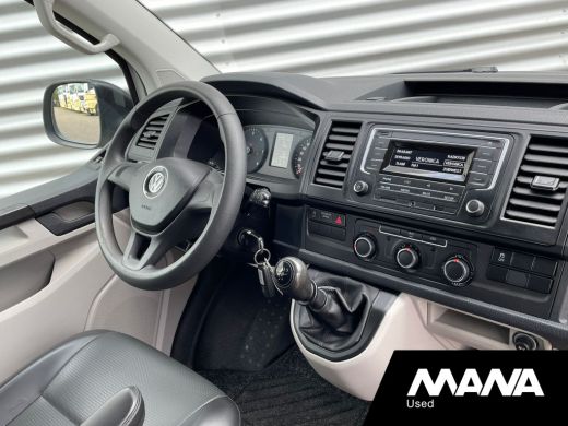 Volkswagen Transporter 2.0TDI L2H1 102PK DC Comfortline 5 Zits Airco Trekhaak ActivLease financial lease