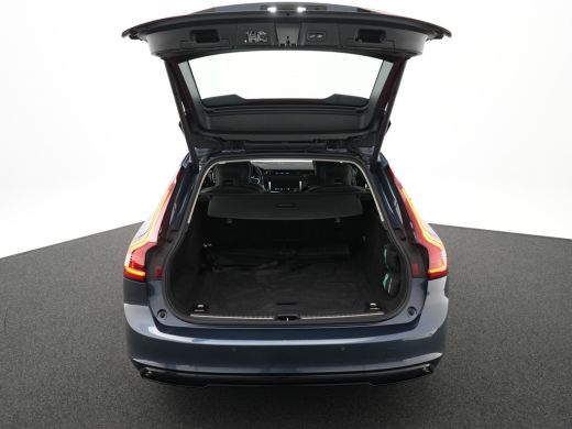 Volvo  V90 2.0 T6 Plug-in hybrid AWD Ultra Dark | Harman Kardon | Head-Up | 360° Camera | Panoramadak | Trek... ActivLease financial lease