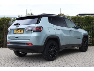 Jeep Compass 1.5T e-Hybrid Upland | Airco (automatisch) | Lichtmetalen velgen 19" | Navigatiesysteem full map