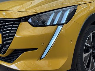 Peugeot 208 1.2 PureTech GT Panorama Dak | Camera | Digitaal Dashboard | Parkeersensoren Rondom | Climate | C...