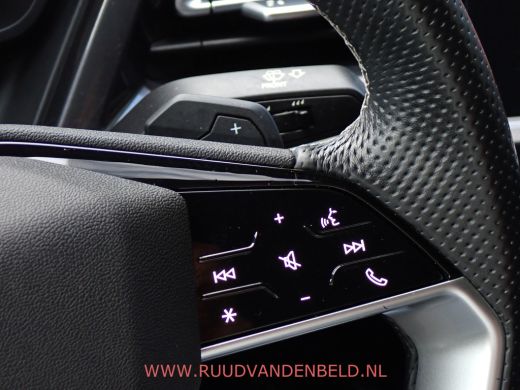 Audi Q4 e-tron 50 QUATTRO 77KWH S-EDITION PANODAK/HEADUP/ACC/CAMERA ActivLease financial lease