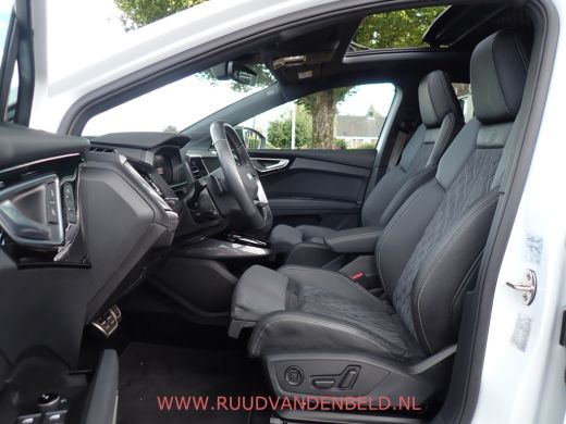 Audi Q4 e-tron 50 QUATTRO 77KWH S-EDITION PANODAK/HEADUP/ACC/CAMERA ActivLease financial lease