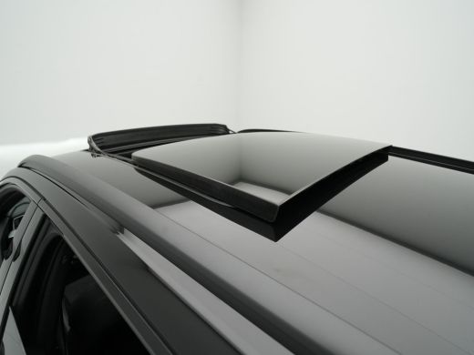 Audi Q8 e-tron 55 quattro S-Line Edition 115 kWh 408pk Panorama Navigatie Camera Matrix led 32 ActivLease financial lease