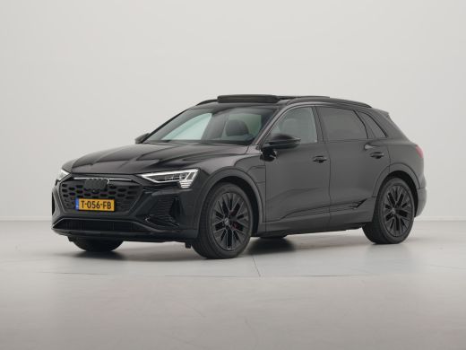 Audi Q8 e-tron 55 quattro S-Line Edition 115 kWh 408pk Panorama Navigatie Camera Matrix led 52 ActivLease financial lease
