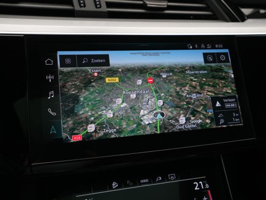 Audi Q8 e-tron 55 quattro S-Line Edition 115 kWh 408pk Panorama Navigatie Camera Matrix led 52 ActivLease financial lease