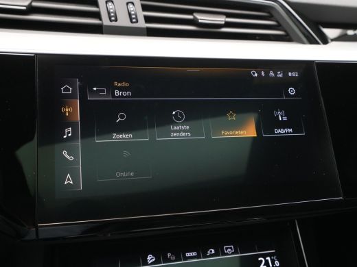 Audi Q8 e-tron 55 quattro S-Line Edition 115 kWh 408pk Panorama Navigatie Camera Matrix led 32 ActivLease financial lease