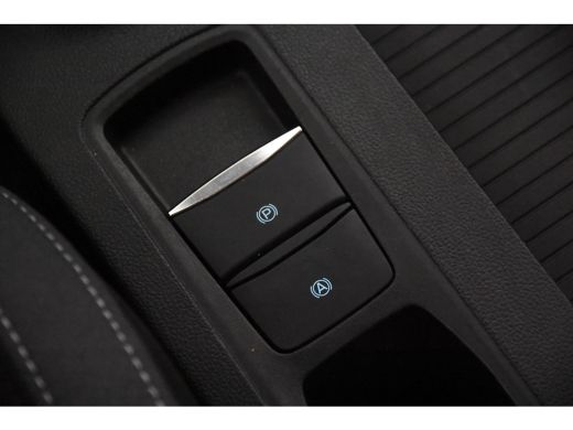 Ford Focus 1.0 EcoBoost Trend *1ste Eigenaar*Navigatie*Trekhaak* ActivLease financial lease