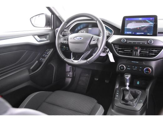 Ford Focus 1.0 EcoBoost Trend *1ste Eigenaar*Navigatie*Trekhaak* ActivLease financial lease