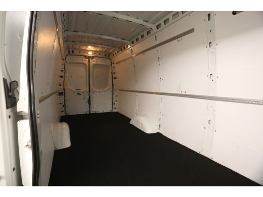 Iveco Daily 35S16V 157PK L3H2 | 3500KG Trekgew. | Airco | 3 Persoons | Parkeersensoren | ActivLease financial lease
