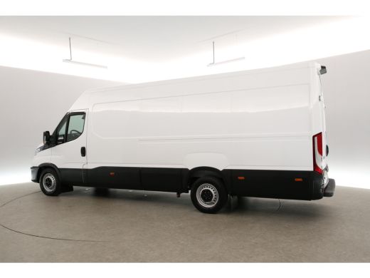 Iveco Daily 35S16V 157PK L3H2 | 3500KG Trekgew. | Airco | 3 Persoons | Parkeersensoren | ActivLease financial lease