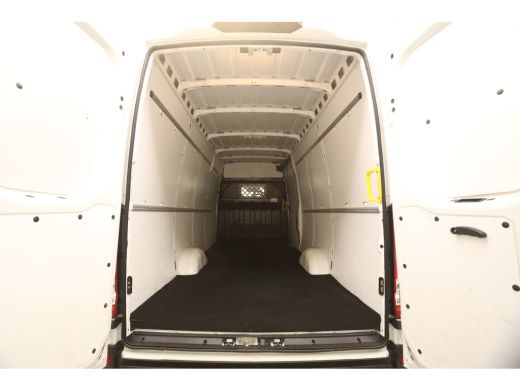 Iveco Daily 35S16V 157PK L3H2 | 3500KG Trekgew. | Airco | 3 Persoons | Parkeersensoren | ActivLease financial lease