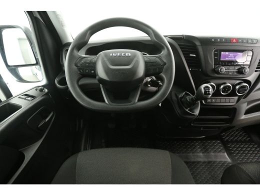 Iveco Daily 35S16V 157PK L3H2 | 3500KG Trekgew. | Airco | 3 Persoons | Parkeersensoren | ActivLease financial lease