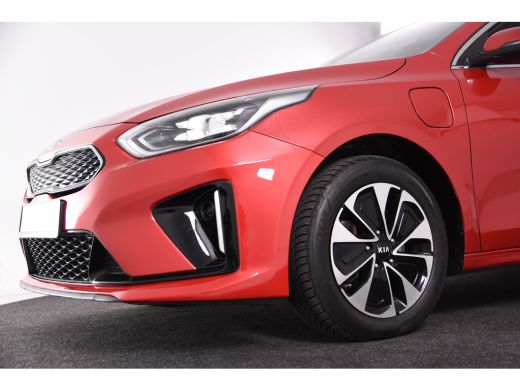 Kia Ceed Sportswagon 1.6 GDI PHEV *1ste Eigenaar*Trekhaak*PDC* ActivLease financial lease