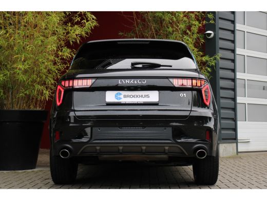 Lynk & Co 01 1.5 | Panoramadak | 360 Camera | Adaptive Cruise | Sfeerverlichting | Infinity audio ActivLease financial lease