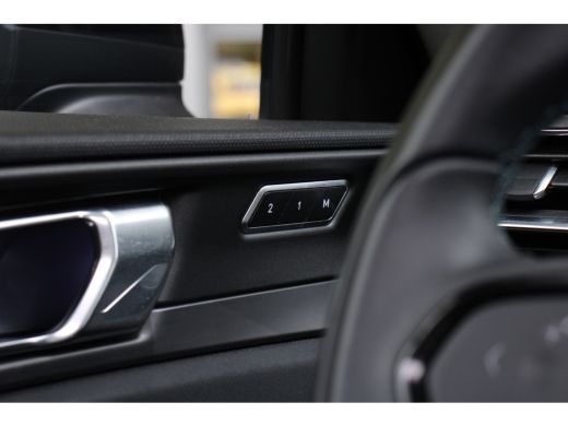 Lynk & Co 01 1.5 | Panoramadak | 360 Camera | Adaptive Cruise | Sfeerverlichting | Infinity audio ActivLease financial lease