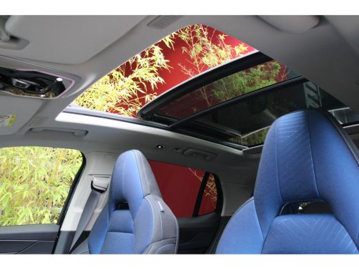Lynk & Co 01 1.5 | Panoramadak | 360 Camera | Adaptive Cruise | Sfeerverlichting | Infinity audio ActivLease financial lease
