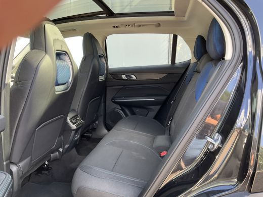 Lynk & Co 01 1.5 PHEV Carplay Pano.dak Adapt.Cruise Hoge zit vol opties! ActivLease financial lease