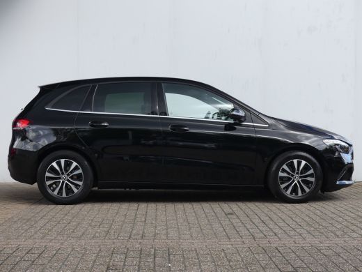 Mercedes-Benz B-Klasse 180 Business Solution Automaat | ADAPTIVE CRUISE | DODEHOEKDETECTIE | CAMERA | ELEKTRISCHE ACHTER... ActivLease financial lease