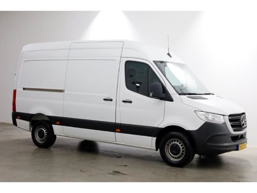 Mercedes-Benz Sprinter 311 CDI 115pk E6 RWD L2H2 7G Automaat Airco/Camera/Inrichting 06-2020 ActivLease financial lease
