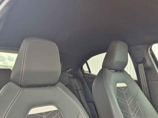Opel Mokka 1.2 TURBO 130PK | Ultimate | AUTOMAAT | Achteruitrijcamera | Stoel - Stuurverwarming | Massagesto... ActivLease financial lease