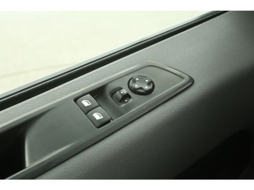 Opel Vivaro 2.0 CDTI L3H1 | 180PK | Automaat | Airco | Carplay | Cruise | Parkeersens. | 3-Zits | Trekhaak ActivLease financial lease