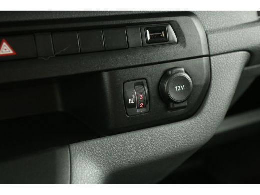 Opel Vivaro 2.0 CDTI L3H1 | 180PK | Automaat | Airco | Carplay | Cruise | Parkeersens. | 3-Zits | Trekhaak ActivLease financial lease